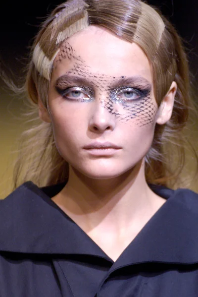 Look 22